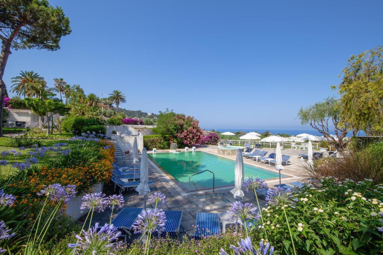 SENTIDO Paradiso Terme Resort&SPA con 5 piscine termali Forio di Ischia Esterno foto